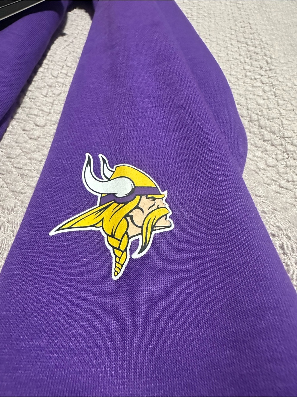 Men's Purple Crewneck Sweatshirt - Minnesota Vikings - Picture 4 of 12